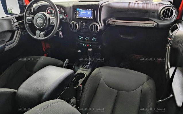 imagem-https://www.socarrao.com.br/sc-vehicle-images-prod/3817544/1789413821213-7532407_10_B_a236d090f1.jpeg