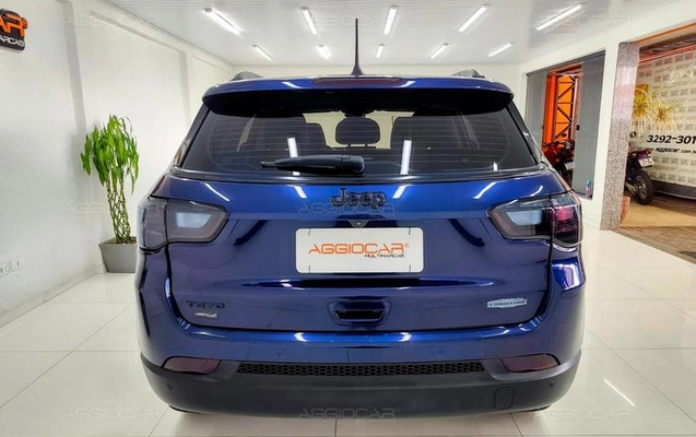 imagem-https://www.socarrao.com.br/sc-vehicle-images-prod/3817548/1789654063131-8044422_19_B_14ec6dcbeb.jpeg