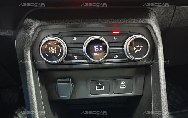 imagem-https://www.socarrao.com.br/sc-vehicle-images-prod/3817557/1789413833855-7867586_12_B_7b3bf932fe.jpeg
