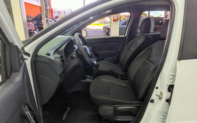 imagem-https://www.socarrao.com.br/sc-vehicle-images-prod/3817562/1789654080134-7835491_13_B_36bc52aa9f.jpeg