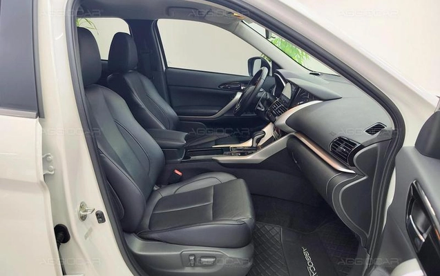 imagem-https://www.socarrao.com.br/sc-vehicle-images-prod/3817570/1789503469305-8129394_23_B_5288bfdef0.jpeg