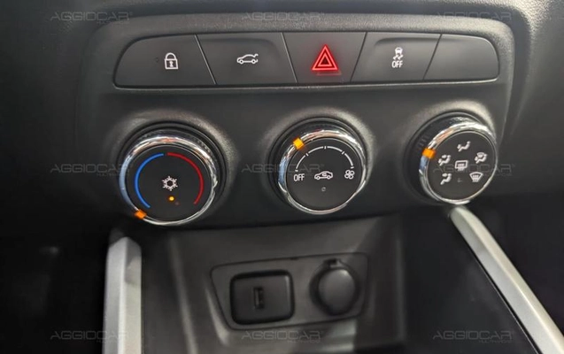 imagem-https://www.socarrao.com.br/sc-vehicle-images-prod/3817571/1789413994135-8109937_3_B_1b59dd8085.jpeg