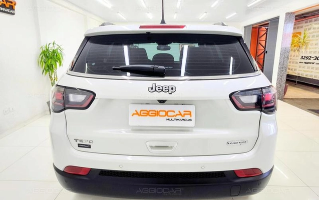 imagem-https://www.socarrao.com.br/sc-vehicle-images-prod/3817578/1789503474499-8155944_18_B_8c7e65dd05.jpeg