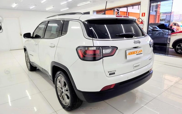 imagem-https://www.socarrao.com.br/sc-vehicle-images-prod/3817578/1789503474500-8155944_20_B_7b5ac2eaee.jpeg