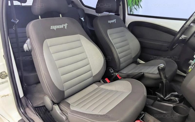 imagem-https://www.socarrao.com.br/sc-vehicle-images-prod/3817579/1789413861549-8173979_12_B_e9bb196562.jpeg