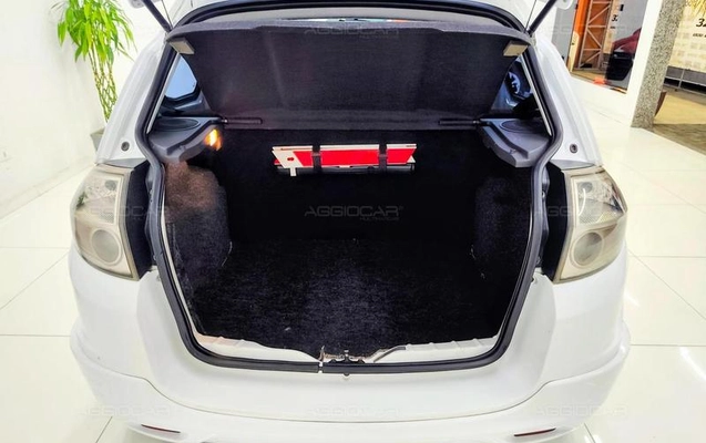 imagem-https://www.socarrao.com.br/sc-vehicle-images-prod/3817579/1789413861549-8173979_16_B_9b3035b69b.jpeg