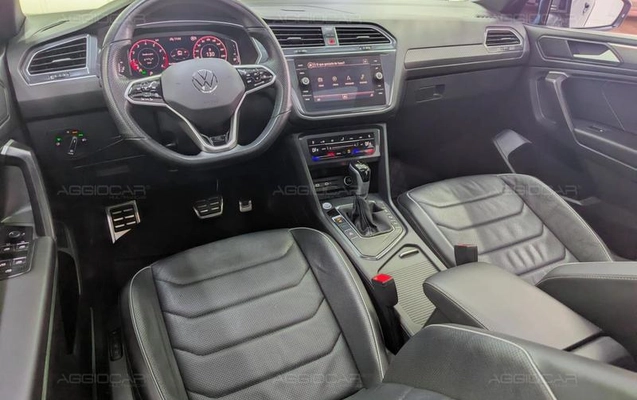 imagem-https://www.socarrao.com.br/sc-vehicle-images-prod/3817580/1789413862561-8179669_18_B_0a8b1aa96e.jpeg