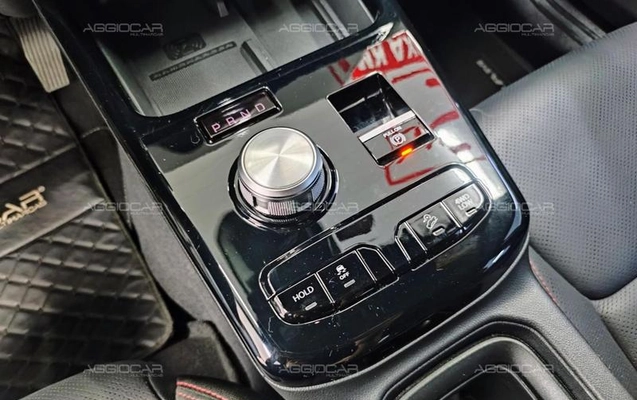 imagem-https://www.socarrao.com.br/sc-vehicle-images-prod/3817609/1789414379054-7159663_12_B_a85247edc0.jpeg