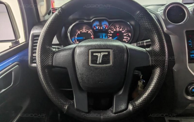 imagem-https://www.socarrao.com.br/sc-vehicle-images-prod/3817613/1789654108619-8327865_8_B_77d3efe517.jpeg
