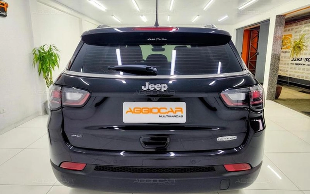 imagem-https://www.socarrao.com.br/sc-vehicle-images-prod/3817615/1789654114044-8333988_19_B_50b26109f7.jpeg