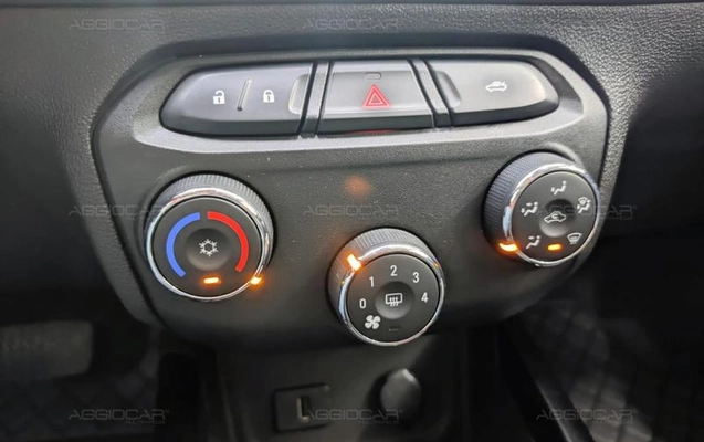 imagem-https://www.socarrao.com.br/sc-vehicle-images-prod/3817621/1789414397048-8390584_15_B_071ea54c20.jpeg