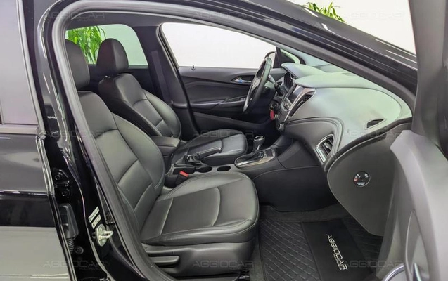 imagem-https://www.socarrao.com.br/sc-vehicle-images-prod/3817623/1789654119574-8404386_18_B_5a48cb5215.jpeg