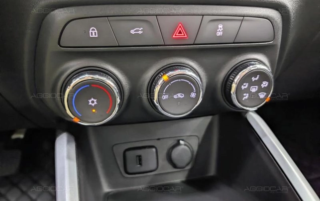 imagem-https://www.socarrao.com.br/sc-vehicle-images-prod/3817627/1789654124959-8404404_17_B_9ab9ba382e.jpeg