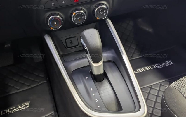 imagem-https://www.socarrao.com.br/sc-vehicle-images-prod/3817628/1789503504788-8404498_23_B_d61d0ab086.jpeg