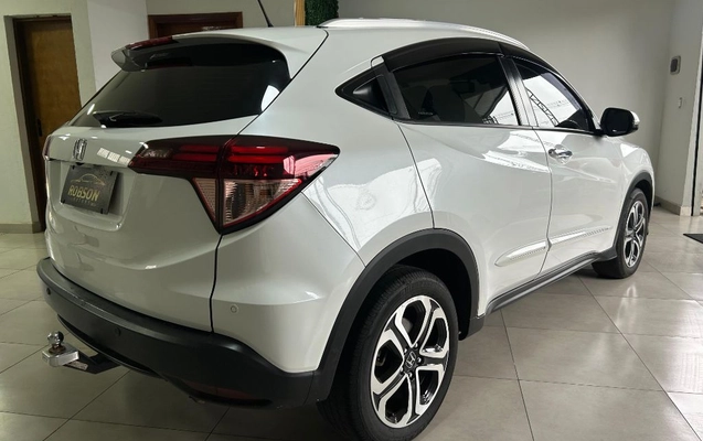 imagem-https://www.socarrao.com.br/sc-vehicle-images-prod/3817757/1789415056775-gb-f20c68e.jpeg