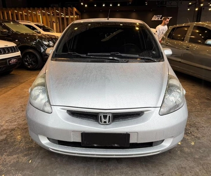 Honda Fit 2006 Prata — foto 1 de 3