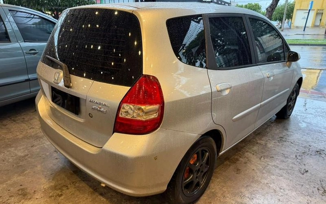 imagem-https://www.socarrao.com.br/sc-vehicle-images-prod/3817800/1789414138565-8475684_2_B_b608e713cf.jpeg