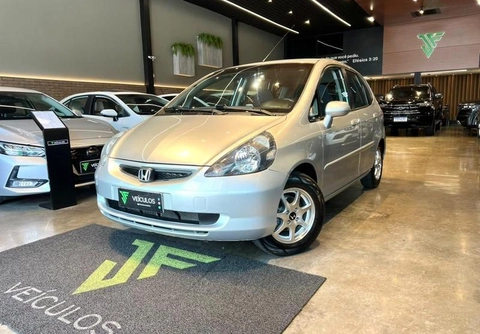 Honda Fit 2006 Prata — foto 1 de 3