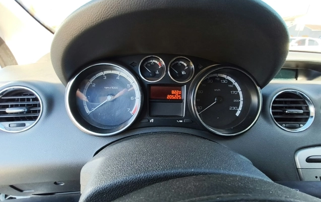 imagem-https://www.socarrao.com.br/sc-vehicle-images-prod/3817828/1789414237544-qE8S5BU4UeQMCTHLpZbKNSGjJJOuChtl.jpg