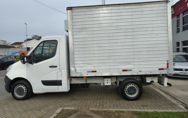 imagem-https://www.socarrao.com.br/sc-vehicle-images-prod/3817832/1789414244084-gG1CGJAzULjKZXGIi8K1BfKFOvKMHEUu.jpg