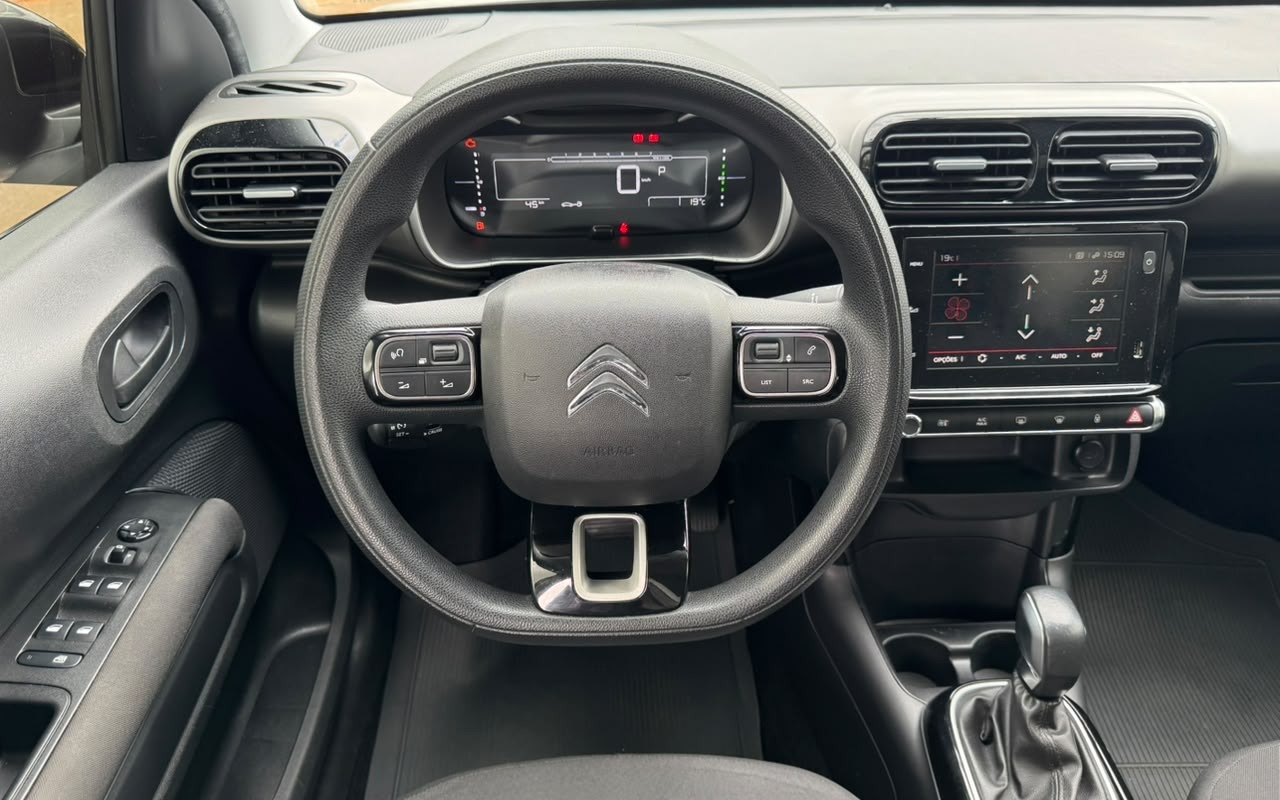 imagem-https://www.socarrao.com.br/sc-vehicle-images-prod/3817985/1789414736925-V2hhdHNBcHAgSW1hZ2UgMjAyNi0wOS0xNCBhdCAxNS40OC4wOSAoMSkuanBlZw.jpeg
