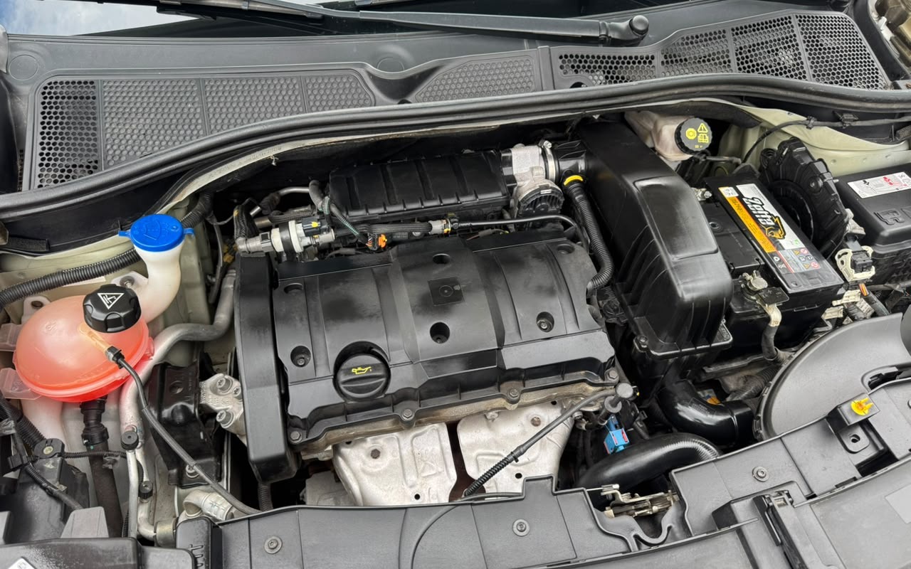 imagem-https://www.socarrao.com.br/sc-vehicle-images-prod/3817985/1789414738918-V2hhdHNBcHAgSW1hZ2UgMjAyNi0wOS0xNCBhdCAxNS40OC4wOCAoMSkuanBlZw.jpeg