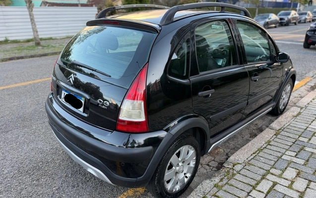imagem-https://www.socarrao.com.br/sc-vehicle-images-prod/3818003/1789414835026-Ni5qcGVn.jpeg