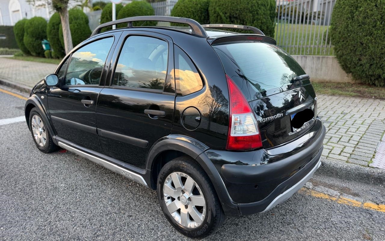 imagem-https://www.socarrao.com.br/sc-vehicle-images-prod/3818003/1789414835116-Ny5qcGVn.jpeg