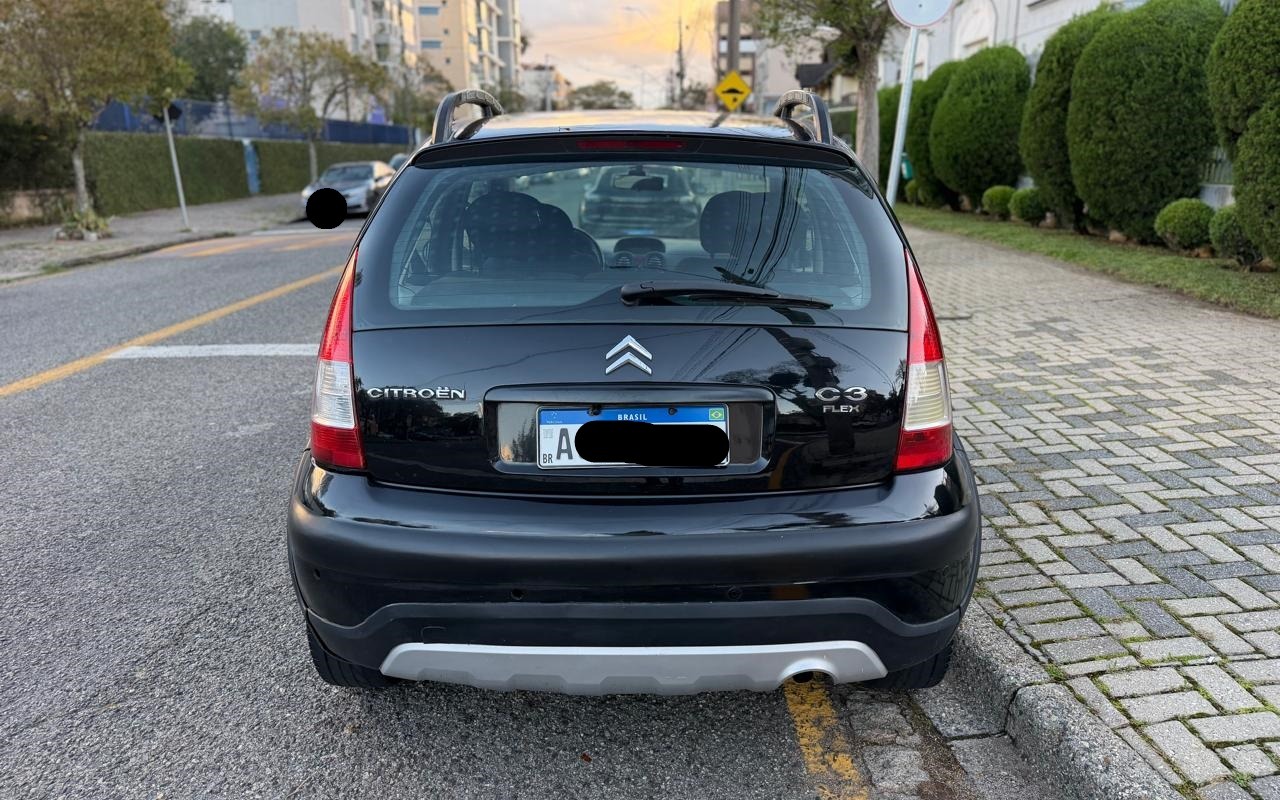 imagem-https://www.socarrao.com.br/sc-vehicle-images-prod/3818003/1789414835186-OC5qcGVn.jpeg