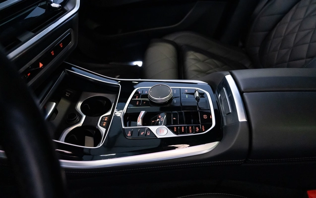 imagem-https://www.socarrao.com.br/sc-vehicle-images-prod/3818158/1789415108025-14_043117.jpg