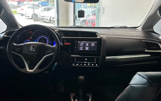 imagem-https://www.socarrao.com.br/sc-vehicle-images-prod/3818294/1789415418335-gb-e00fac1.jpeg