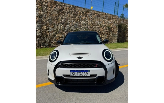 imagem-https://www.socarrao.com.br/sc-vehicle-images-prod/3818299/1789415467445-10_035026.jpg