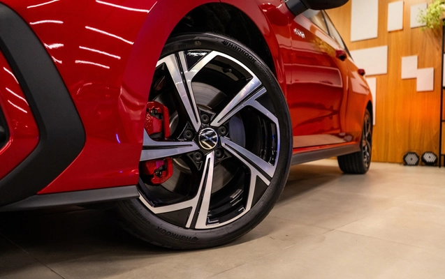 imagem-https://www.socarrao.com.br/sc-vehicle-images-prod/3818357/1789415563074-7_095433.jpg