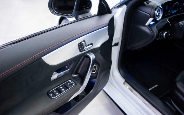 imagem-https://www.socarrao.com.br/sc-vehicle-images-prod/3818477/1789415889993-7_084633.jpg