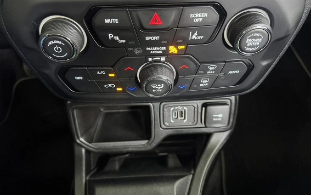 imagem-https://www.socarrao.com.br/sc-vehicle-images-prod/3818505/1789415951596-a3f9d6bf-d2b8-beb2-e017-5d42a263a214-whatsappimage2026-05-18at155244jpeg.jpg