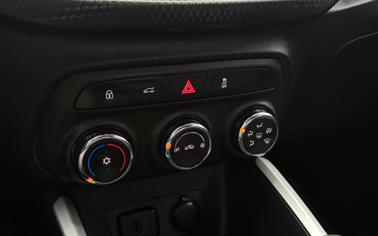 imagem-https://www.socarrao.com.br/sc-vehicle-images-prod/3818610/1789416112630-V2hhdHNBcHAgSW1hZ2UgMjAyNi0wOS0xNCBhdCAxNi40Mi4zNCAoMikuanBlZw.jpeg