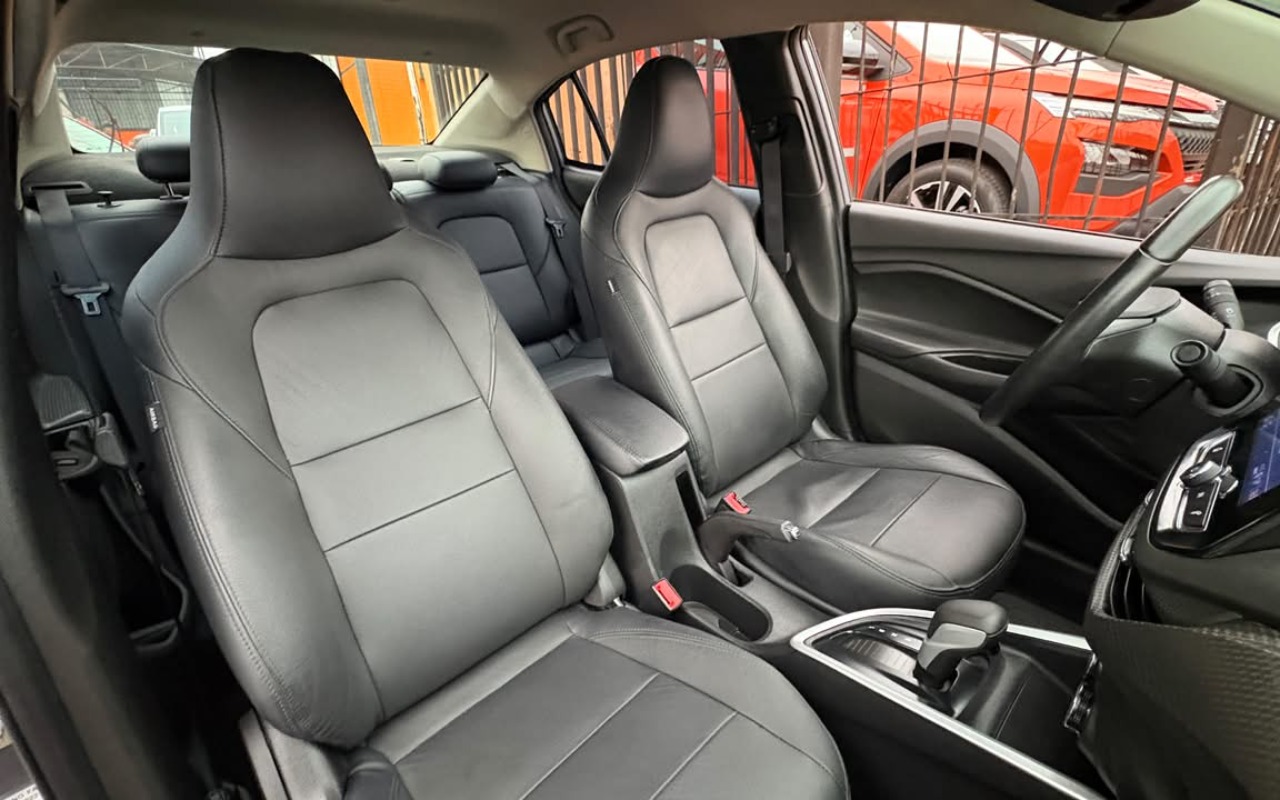 imagem-https://www.socarrao.com.br/sc-vehicle-images-prod/3818610/1789416112774-V2hhdHNBcHAgSW1hZ2UgMjAyNi0wOS0xNCBhdCAxNi40Mi4zNCAoNCkuanBlZw.jpeg