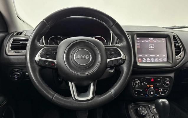 imagem-https://www.socarrao.com.br/sc-vehicle-images-prod/3818639/1789497773880-8475467_7_B_47af53169c.jpeg