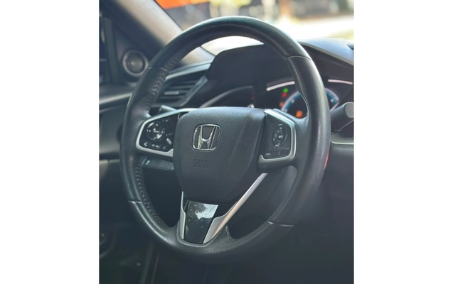 imagem-https://www.socarrao.com.br/sc-vehicle-images-prod/3818668/1789416173717-14_102955.jpg