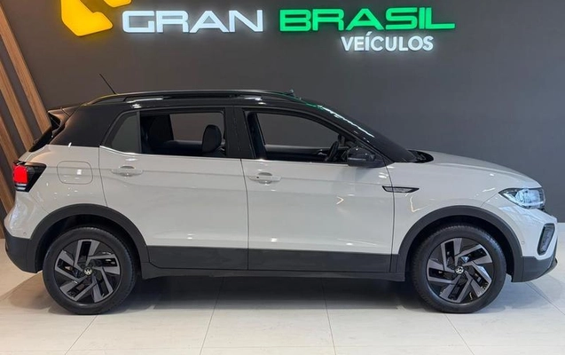 imagem-https://www.socarrao.com.br/sc-vehicle-images-prod/3818684/1789416195131-8475038_10_B_e213776dd6.jpeg