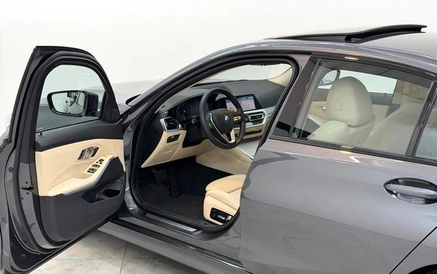 imagem-https://www.socarrao.com.br/sc-vehicle-images-prod/3818808/1789416546068-8435043_14_B_771b9cfae1.jpeg