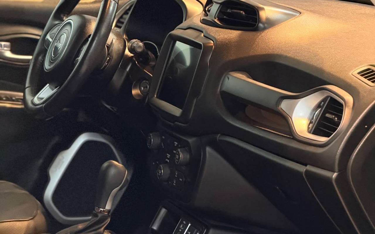 imagem-https://www.socarrao.com.br/sc-vehicle-images-prod/3818825/1789416567126-V2hhdHNBcHAgSW1hZ2UgMjAyNi0wOS0xNCBhdCAxNi4wMi4zOSAoMikuanBlZw.jpeg