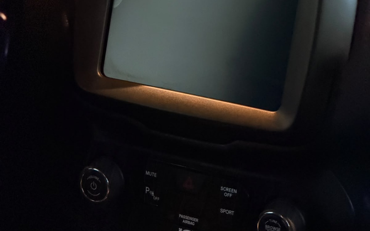 imagem-https://www.socarrao.com.br/sc-vehicle-images-prod/3818825/1789416567631-V2hhdHNBcHAgSW1hZ2UgMjAyNi0wOS0xNCBhdCAxNi4wMi40MSAoMikuanBlZw.jpeg