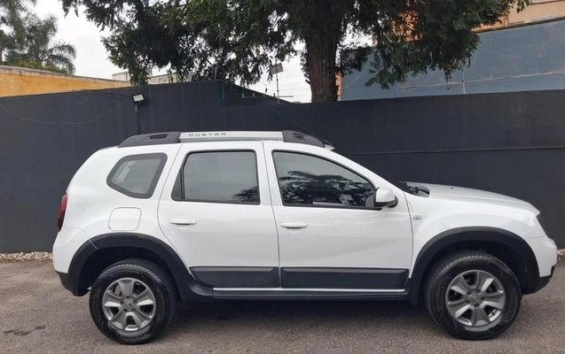 imagem-https://www.socarrao.com.br/sc-vehicle-images-prod/3818904/1789669081328-8475907_11_B_867c60644e.jpeg