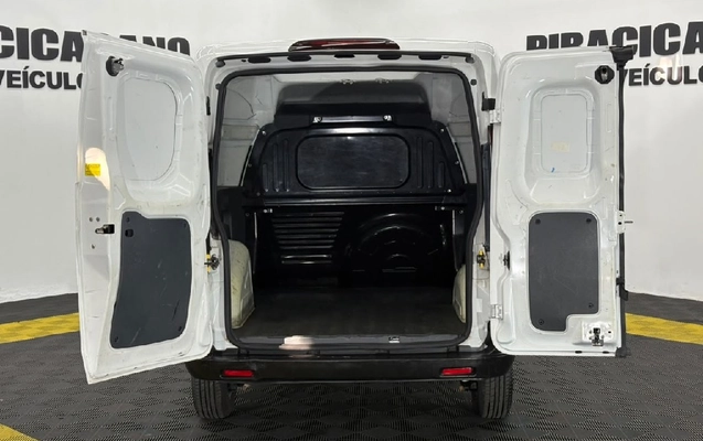 imagem-https://www.socarrao.com.br/sc-vehicle-images-prod/3818906/1789679879717-bcfe7398-7090-3fdd-11ae-185bf1b81a54-whatsappimage2026-09-17at1729391jpeg.jpg