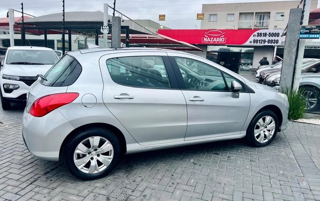 imagem-https://www.socarrao.com.br/sc-vehicle-images-prod/3818965/1789417065035-8476083_7_B_6c2d835464.jpeg