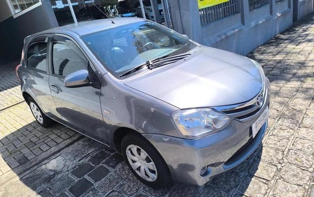 imagem-https://www.socarrao.com.br/sc-vehicle-images-prod/3819015/1789417257230-8445520_8_B_4d75855700.jpeg
