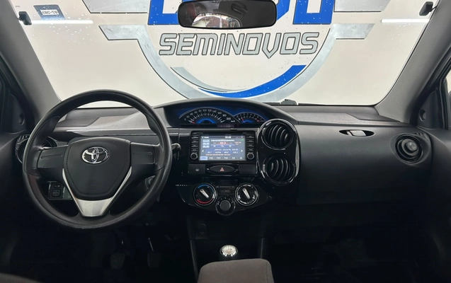 imagem-https://www.socarrao.com.br/sc-vehicle-images-prod/3819076/1789417331159-8_052040.jpg