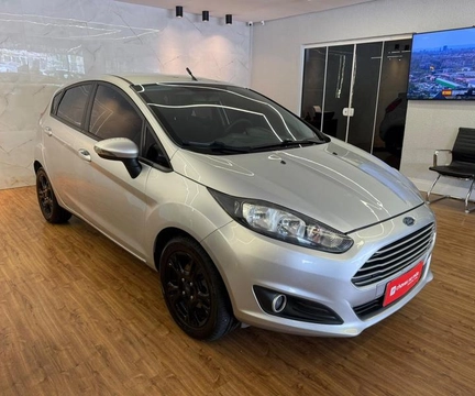 Ford Fiesta 2017 Prata — foto 1 de 3