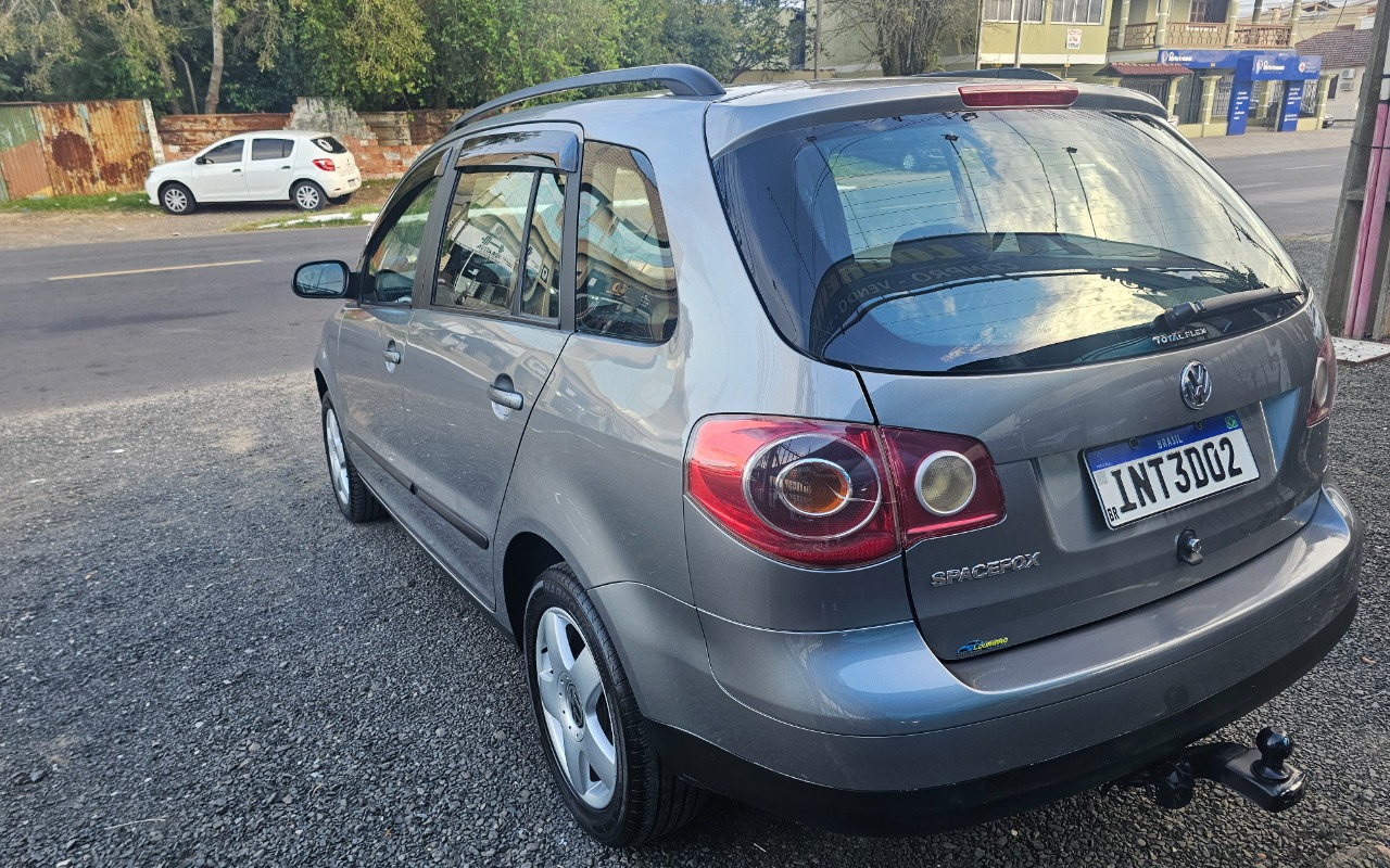 imagem-https://www.socarrao.com.br/sc-vehicle-images-prod/3819164/1789417497011-MjAyNjA0MTZfMTYzMTAwLmpwZw.jpg